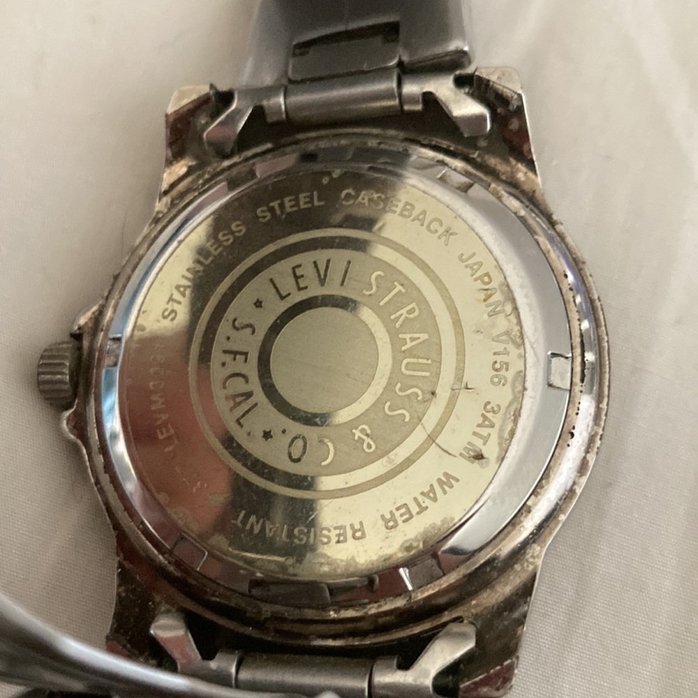 Levi’s mens watch - Picture 3 of 4
